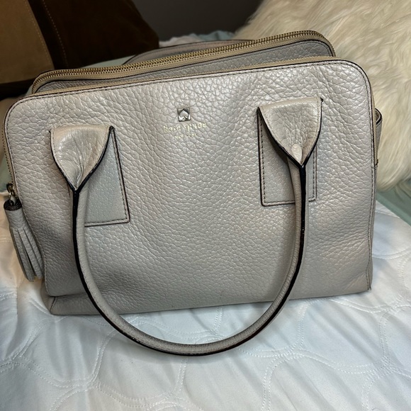 kate spade Handbags - Kate Spade taupe pebble leather handbag